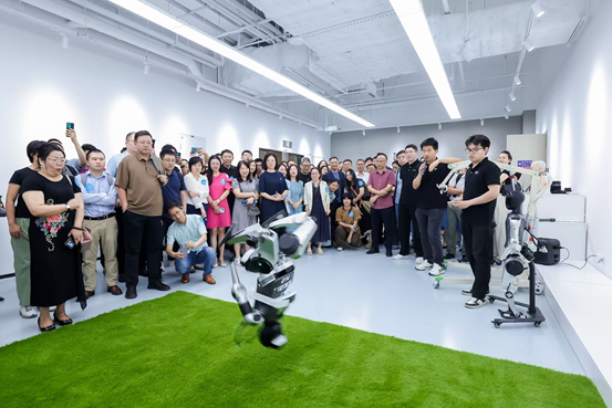 北方工業(yè)大學(xué)采購人形機(jī)器人 N2