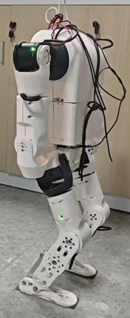 人形機器人