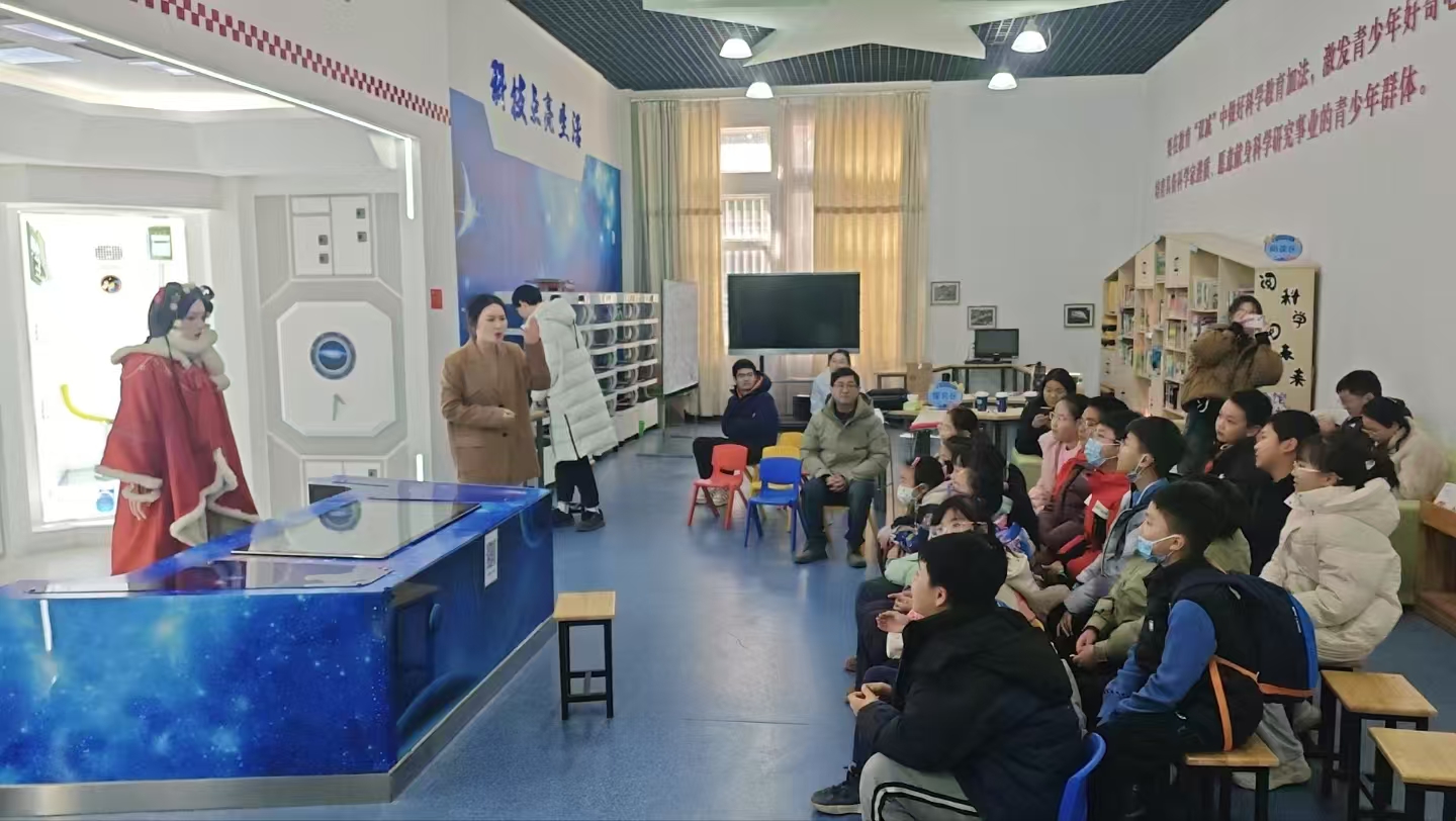 科學(xué)教育機(jī)器人